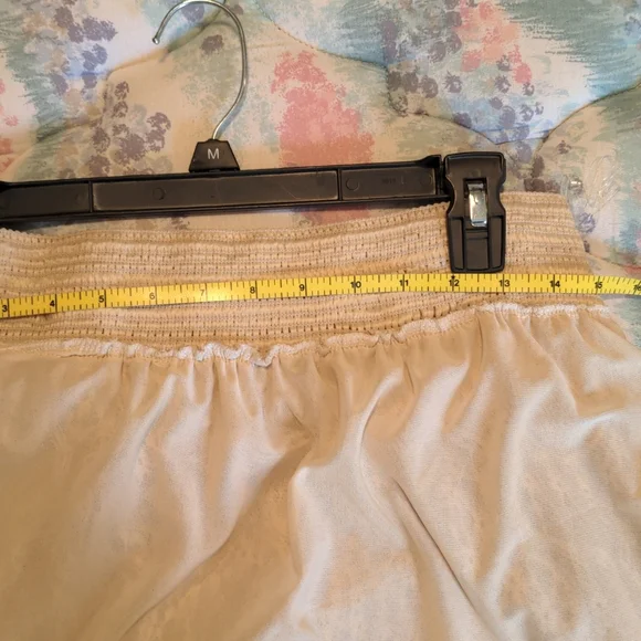 Boho Cream Lace Maxi Skirt - Picture 4 of 5